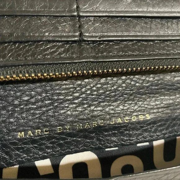 Marc By Marc Jacobs black leather wallet - Picture 7 of 10